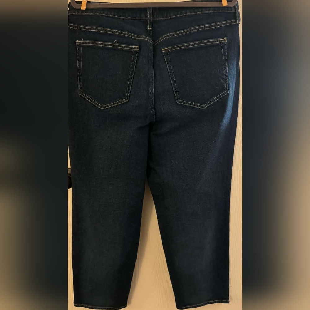 Universal Thread Women's Dark Blue Straight Jeans - Picture 2 of 4